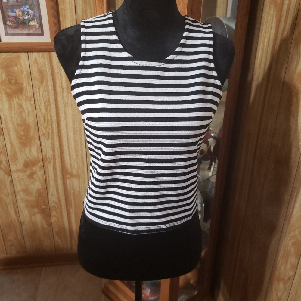 Gap crop top